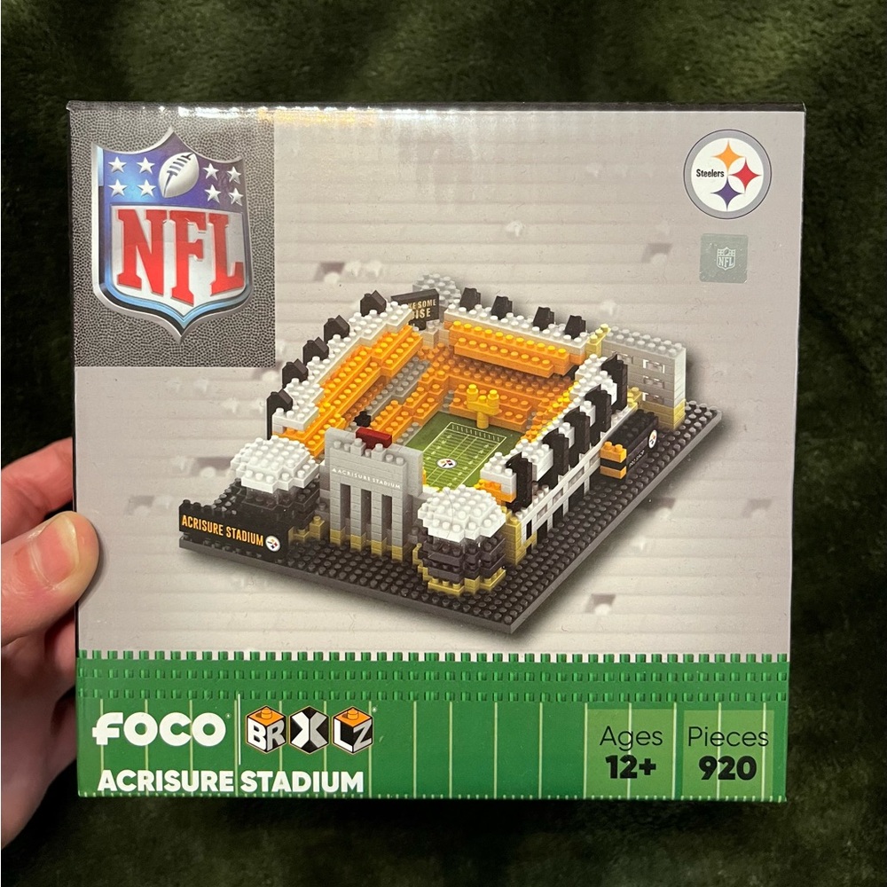 NWT FOCO Acrisure Stadium Pittsburgh Steelers nfl mini stadium